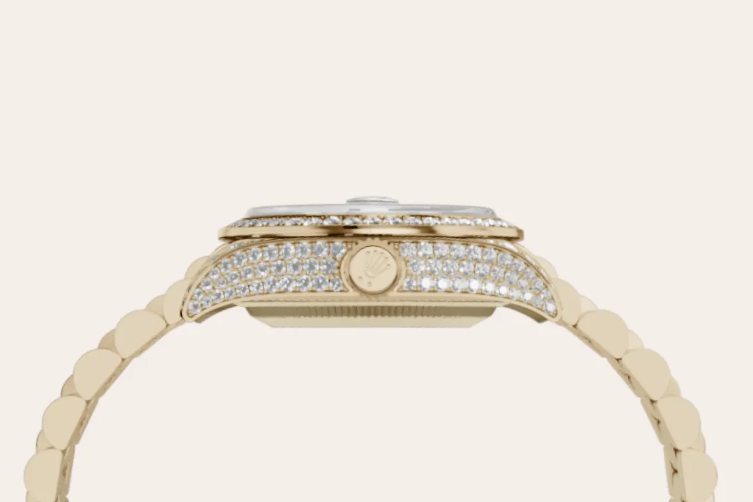 rolex Lady-Datejust in 18 ct yellow gold with case sides and lugs set with diamonds, M279458RBR-0001 - Boglietti Gioielliere